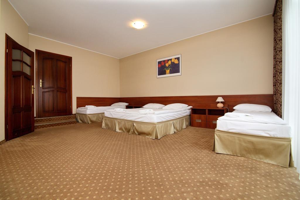 Amadeus Motel Lomza Bilik gambar