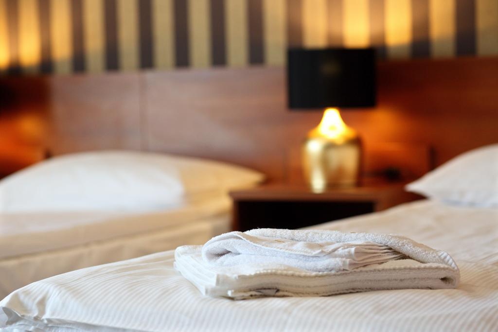 Amadeus Motel Lomza Luaran gambar