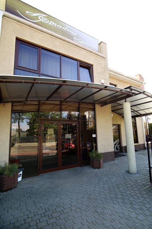 Amadeus Motel Lomza Luaran gambar