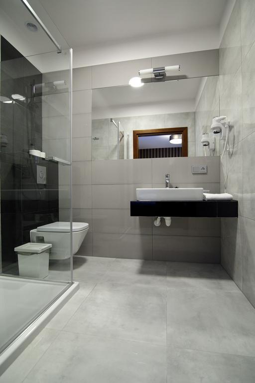 Amadeus Motel Lomza Luaran gambar